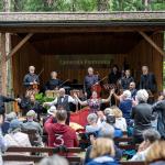 FESTIVAL OPERA ENGIADINA 2023 Aufführung im Taiswald Pontresina