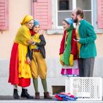 Ursli (Ambra Fanchi) und Flurina (Chiara Staub) kehren heil heim